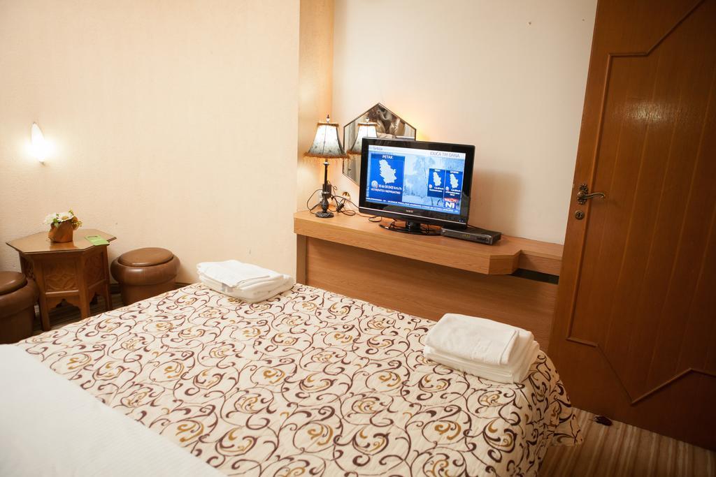 נובי פאזאר Hotel Vrbak חדר תמונה