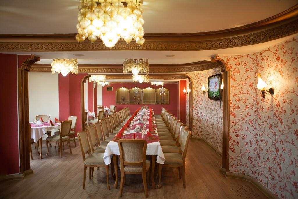 נובי פאזאר Hotel Vrbak מראה חיצוני תמונה