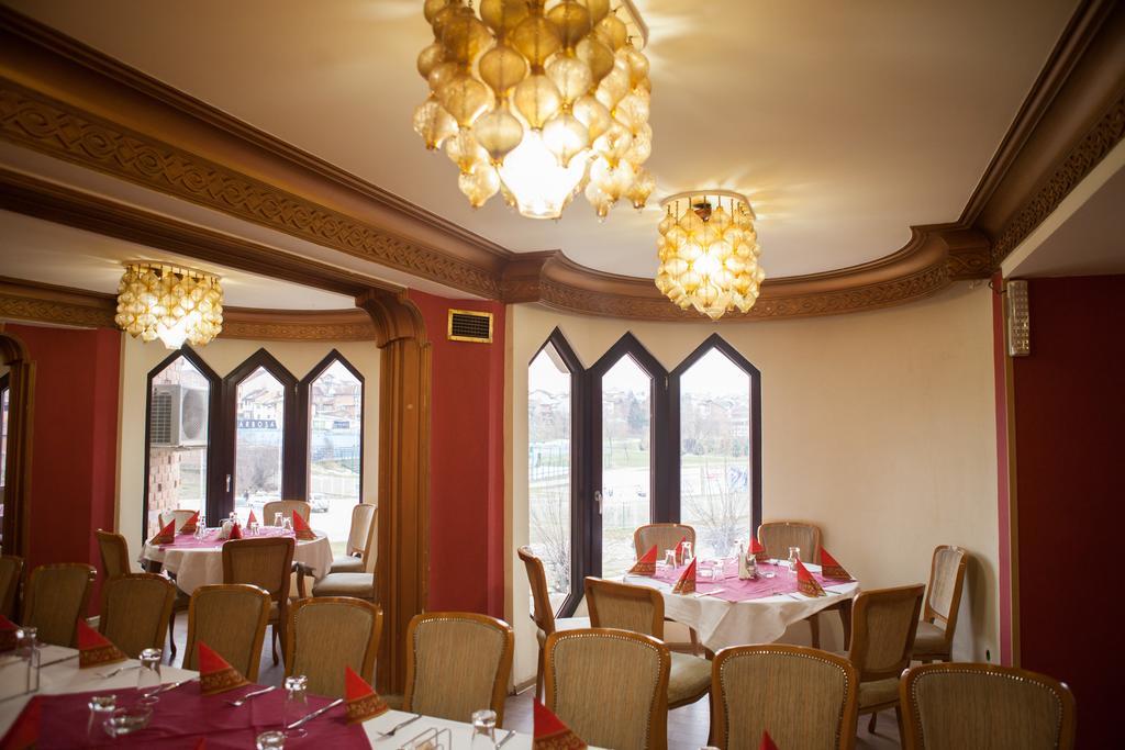 נובי פאזאר Hotel Vrbak מראה חיצוני תמונה